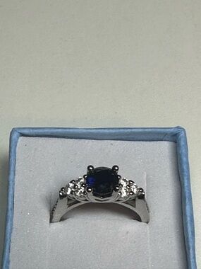 Sterling Silver Blue Sapphire Round Solitaire Ring with Accent Stones